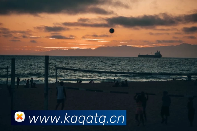 勇士队克莱汤普森自由球员签约动态及潜下家球队分析